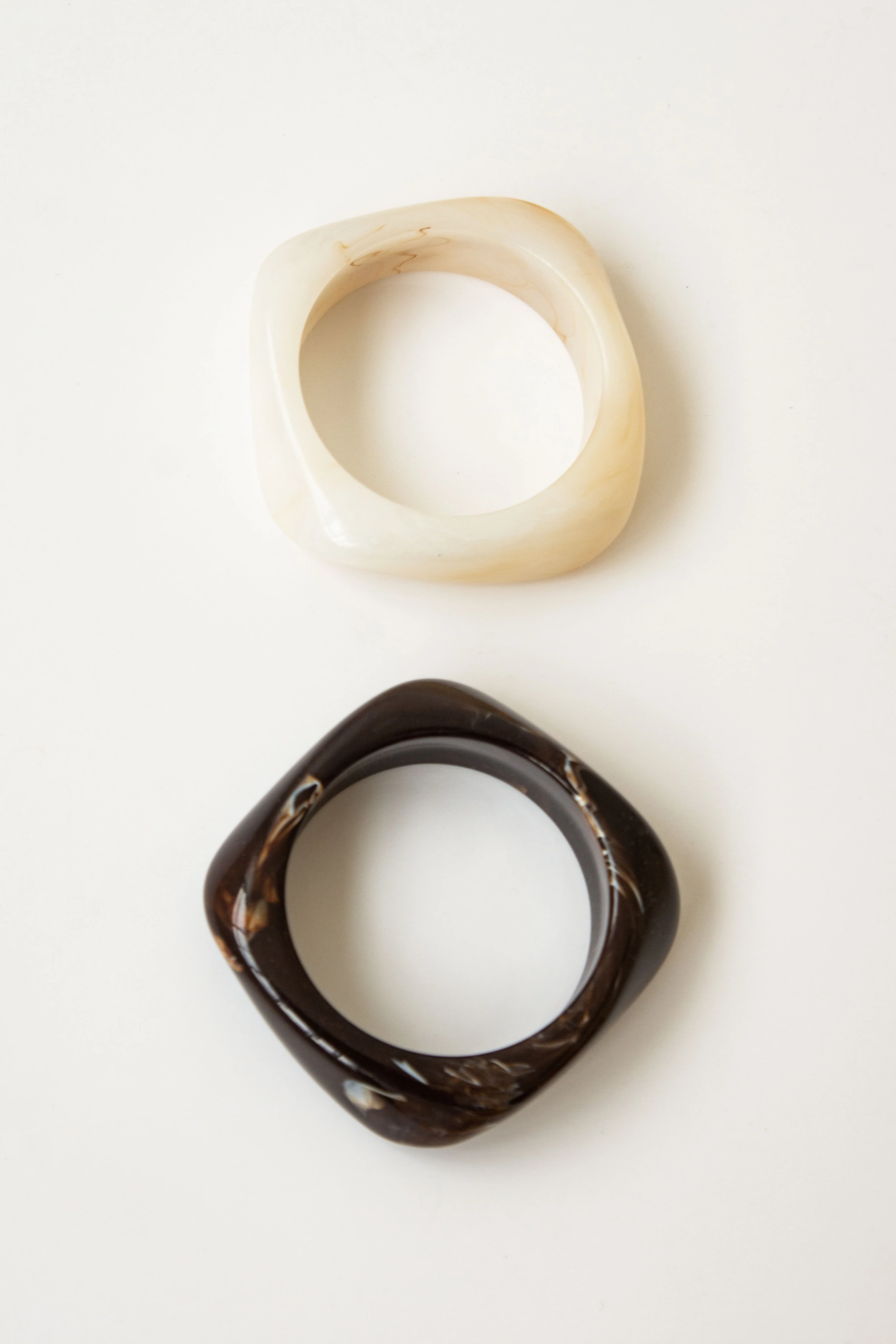 BRAZALETE RESINA // CRUDO - Image 3
