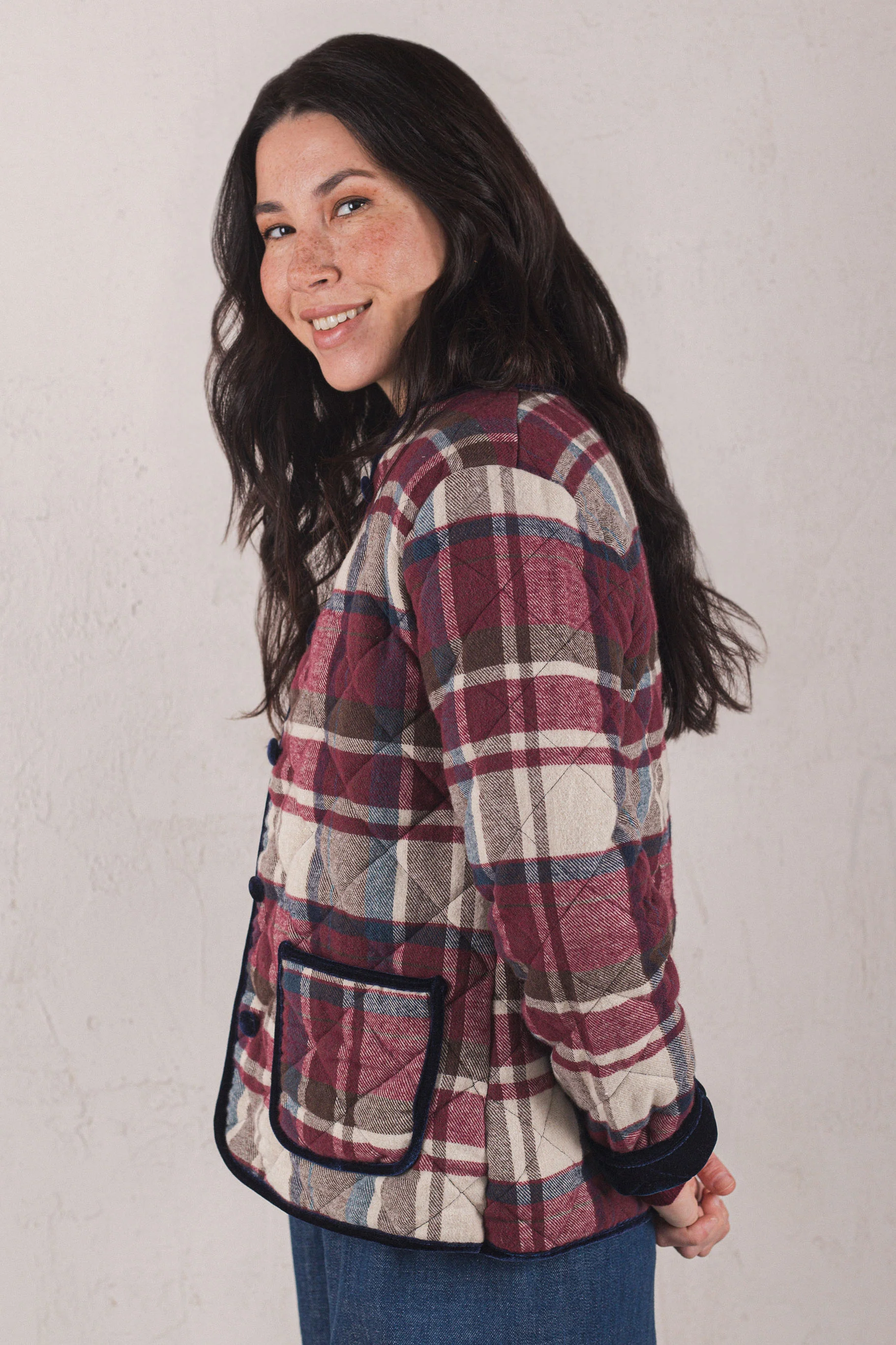 CHAQUETA DANIELA // CUADROS GRANATE // ON DEMAND - Image 3