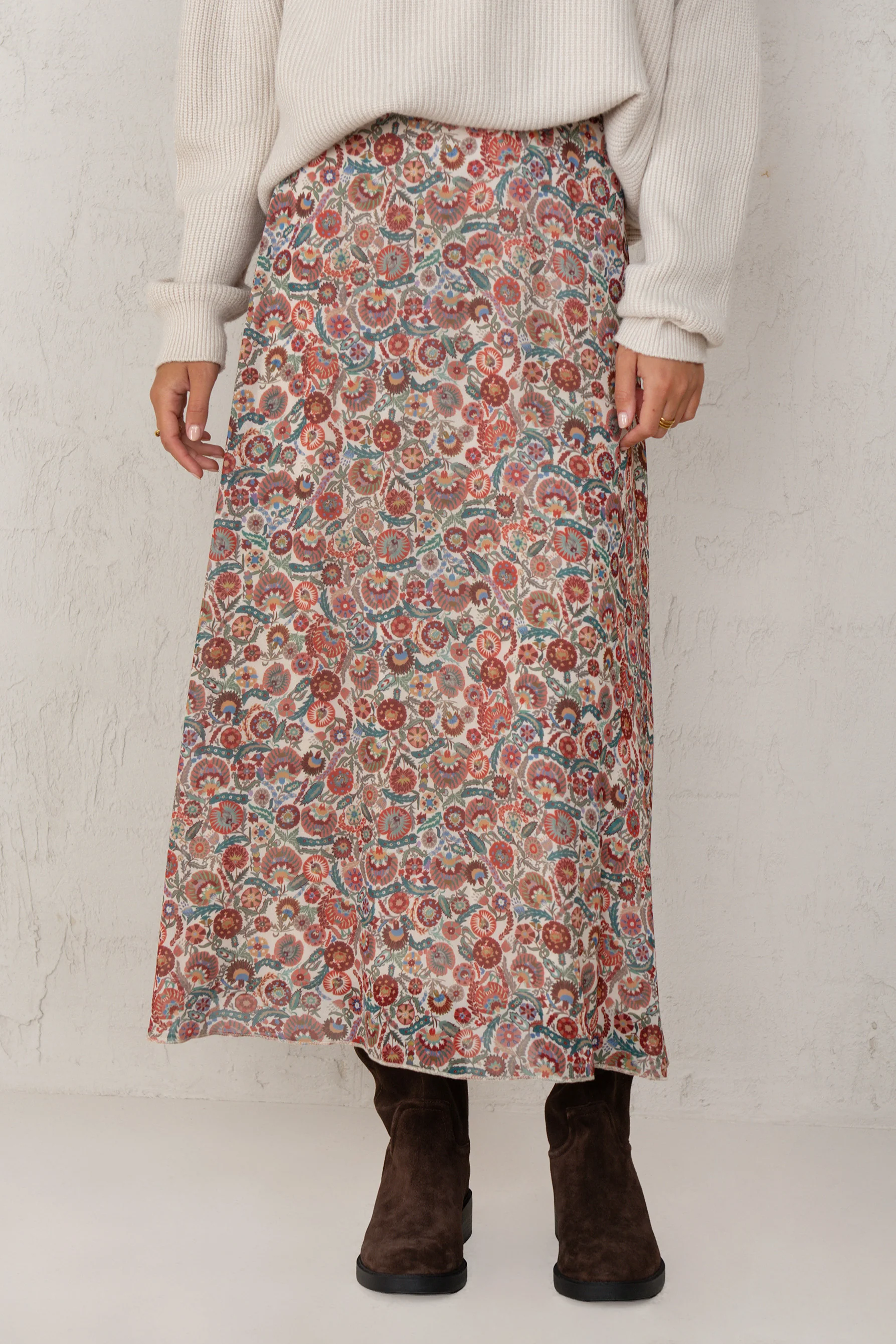 FALDA CARLA // ESTAMPADO GRANATE - Image 3