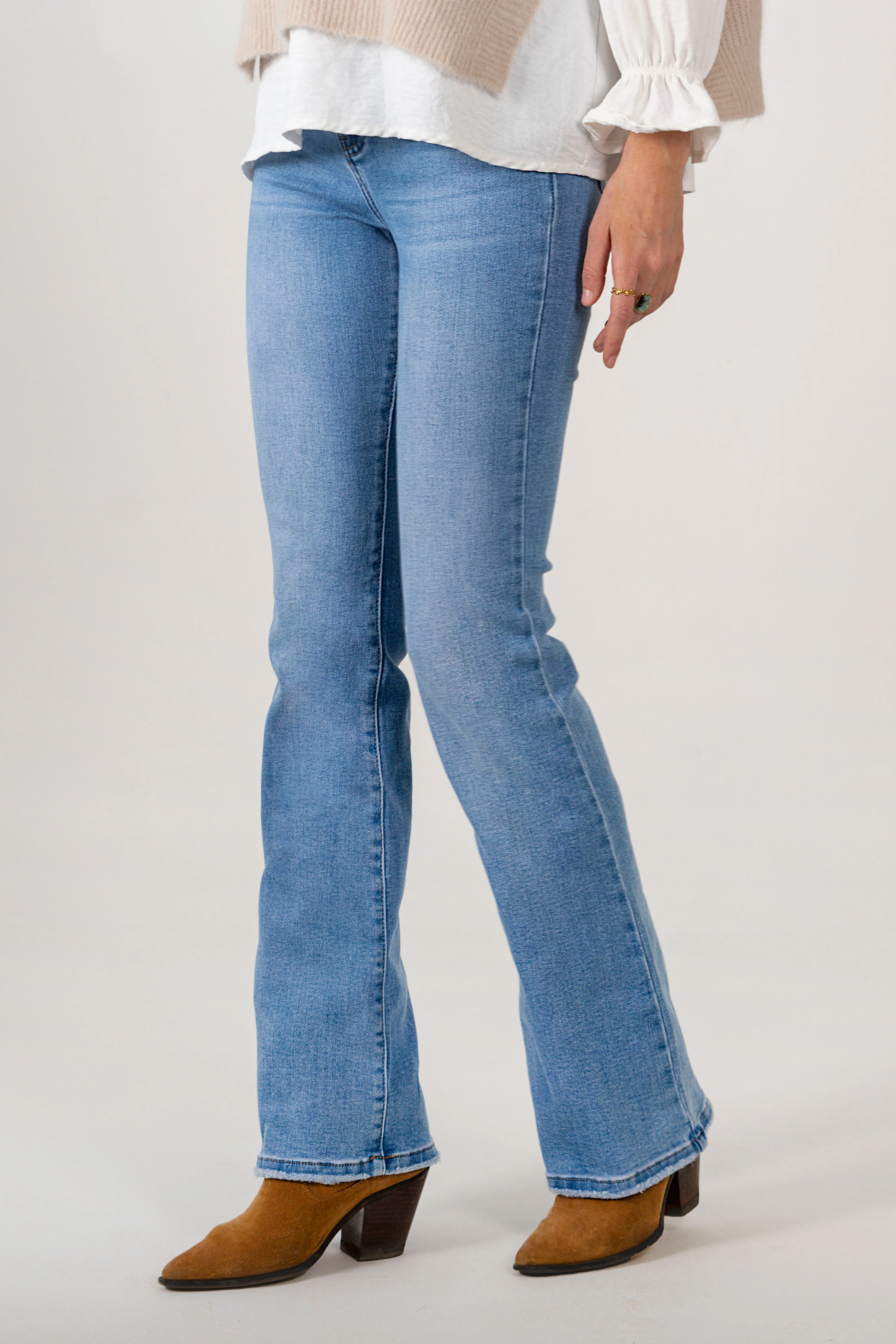 JEANS MARTINA // DENIM CLARO - Image 3
