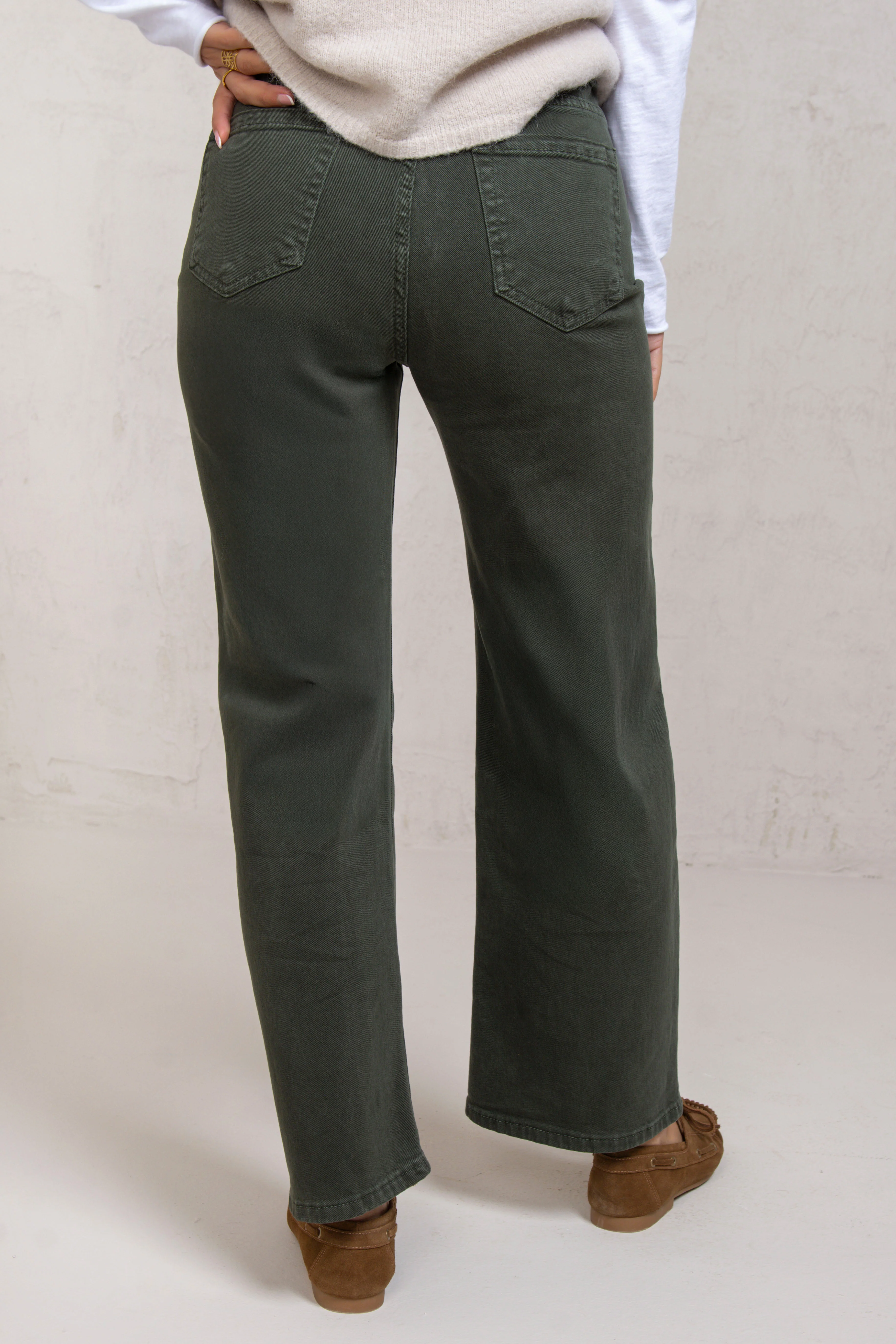 PANTALÓN CAROL // VERDE OSCURO - Image 3