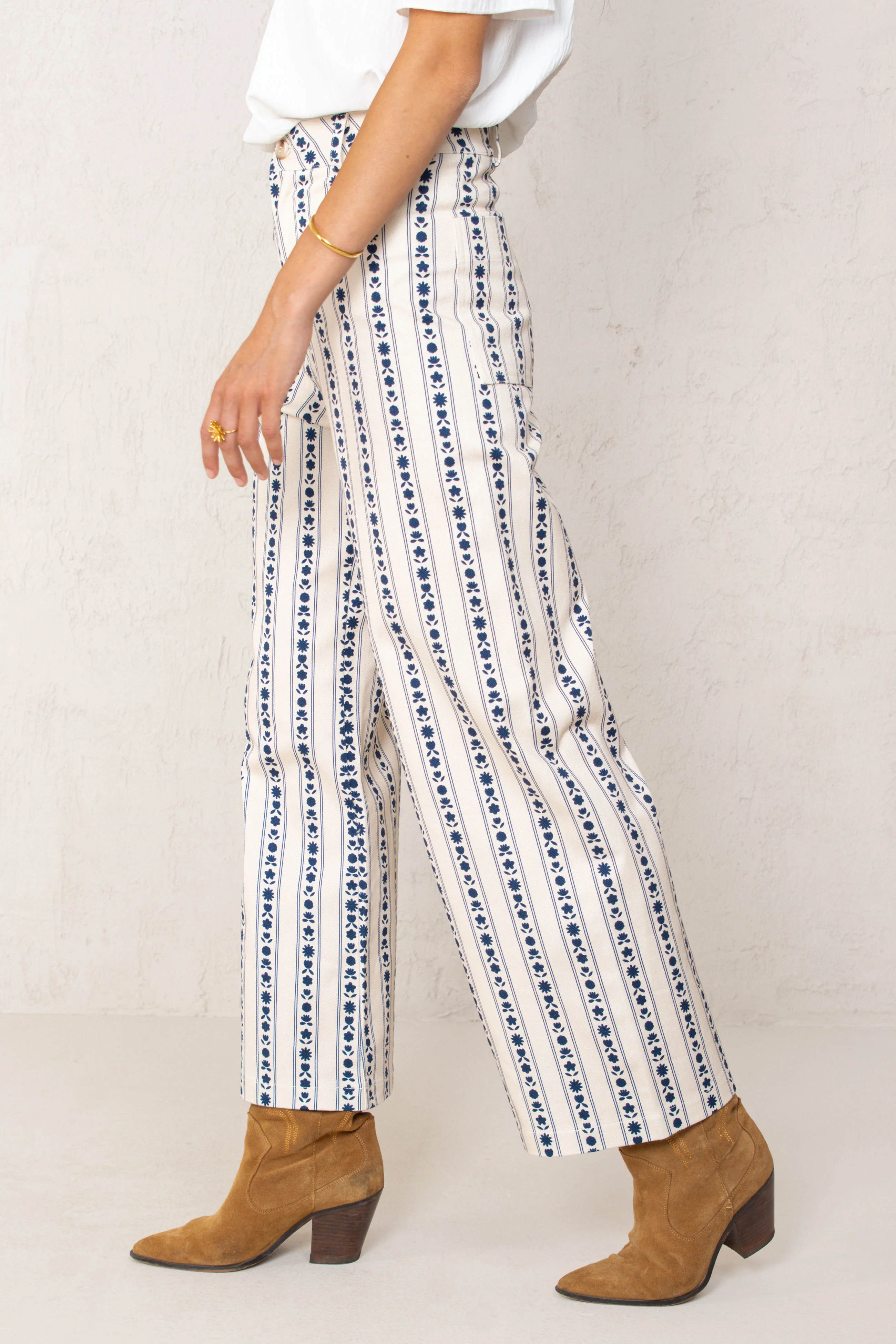 PANTALÓN PAULA // FLORES AZUL OSCURO - Image 5