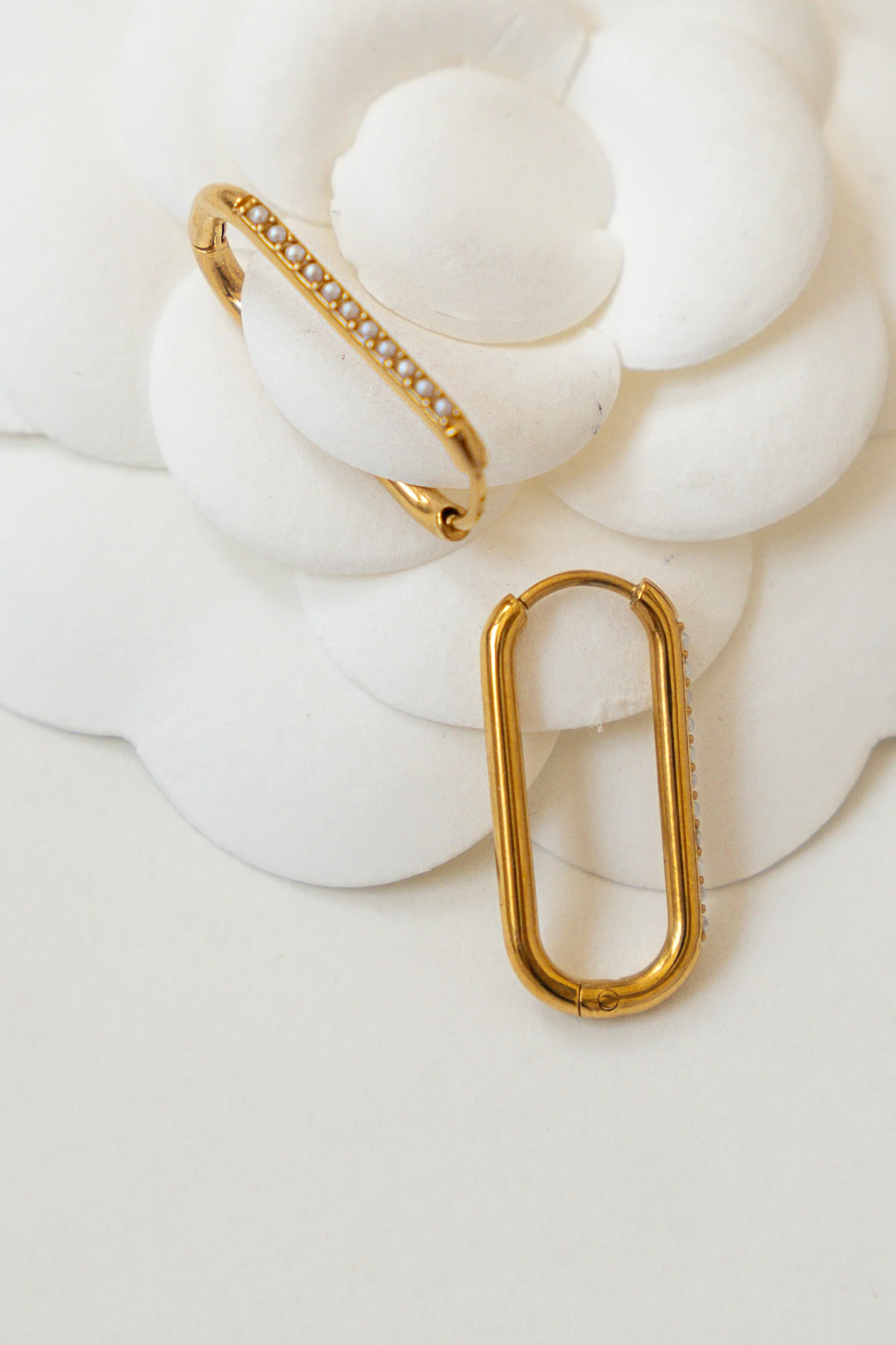 PENDIENTES ARO OVAL CON PIEDRAS