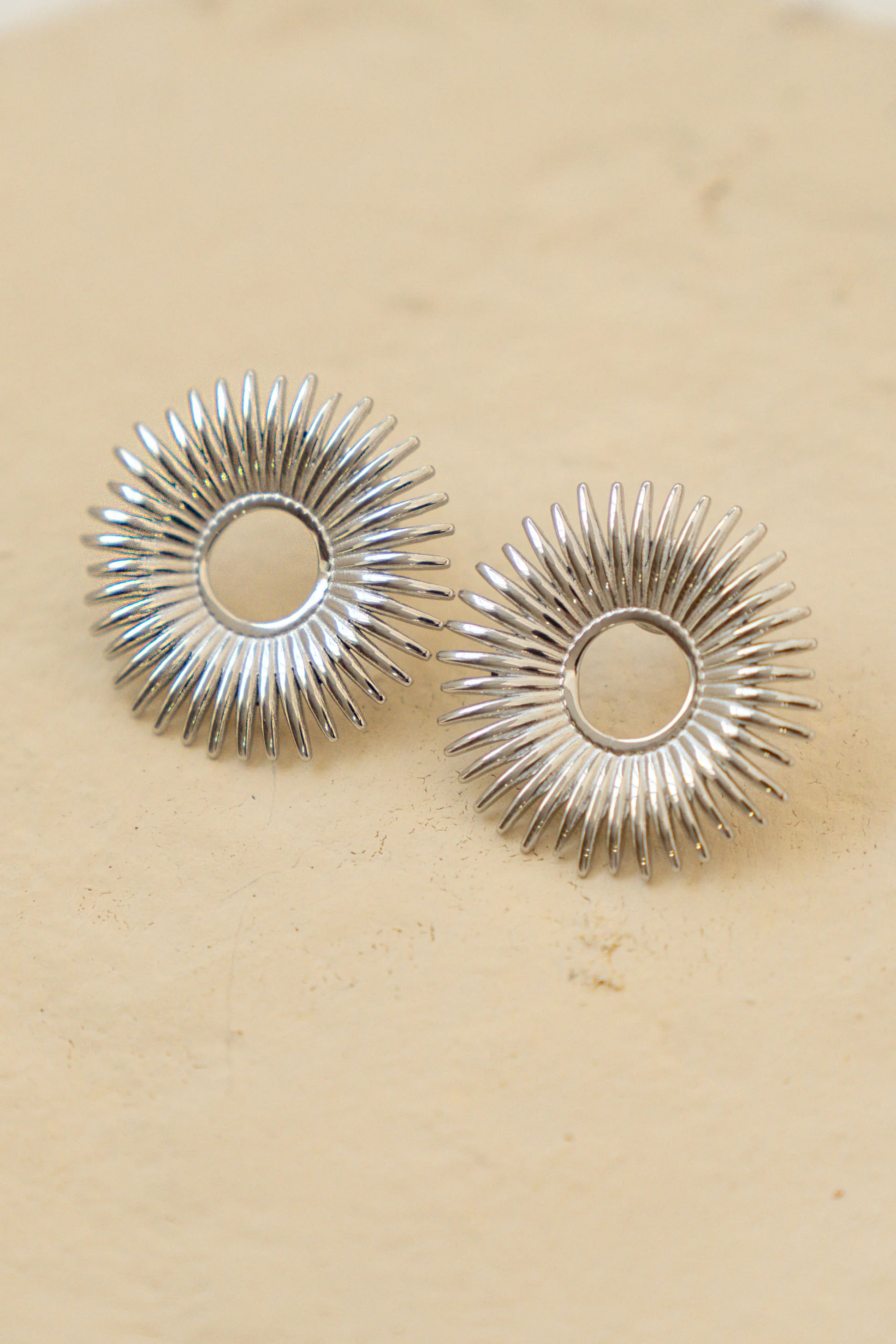 PENDIENTES SOL INDUSTRIAL // PLATEADO