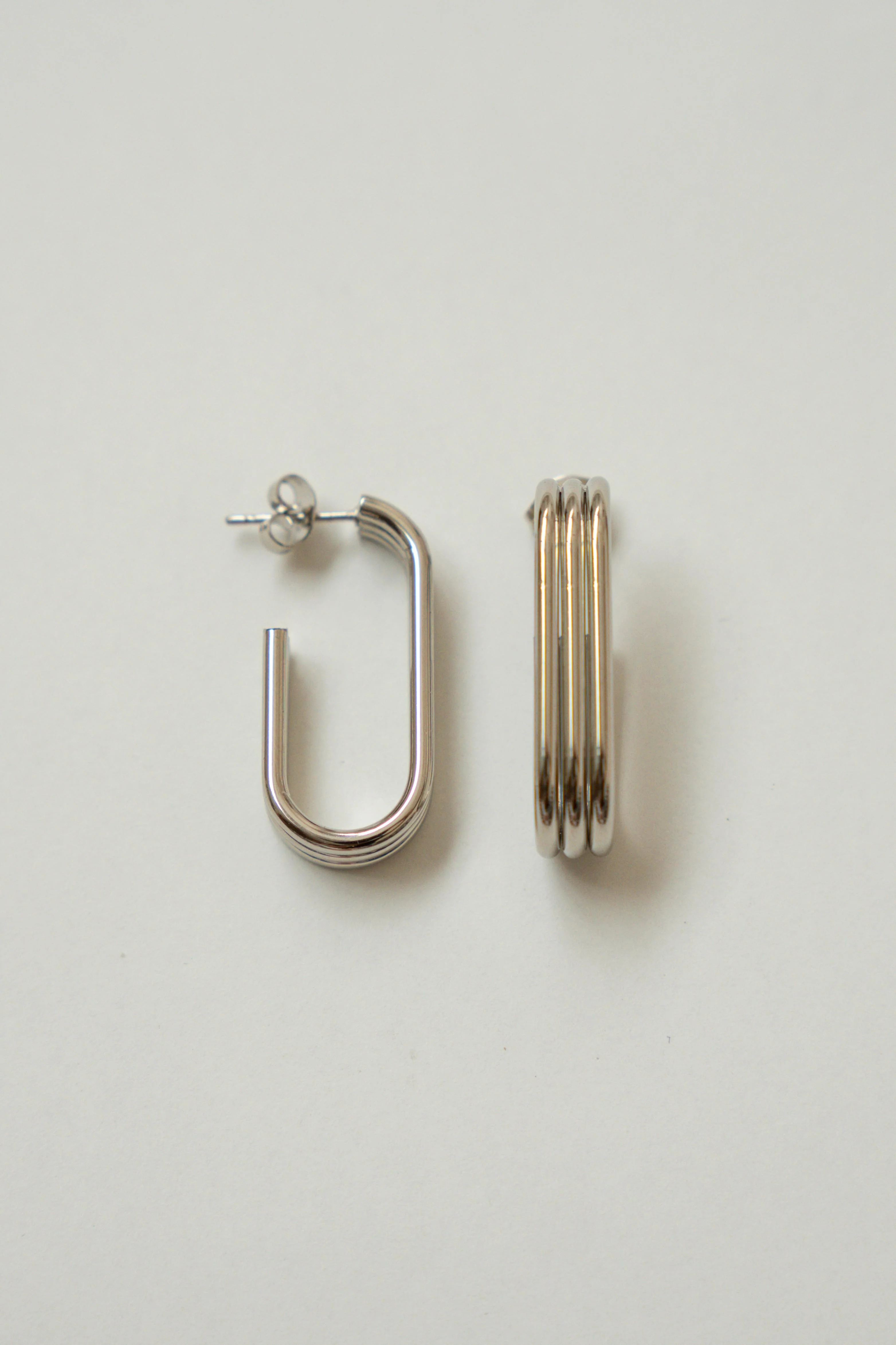 PENDIENTES TRIPLE ARO OVAL // PLATEADO - Image 3